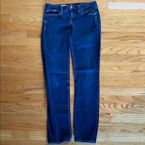 GAP woman’s jeans size 27r Excellent condition!